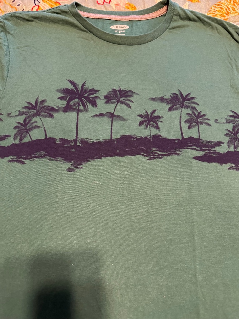 Old Navy T shirt Size M